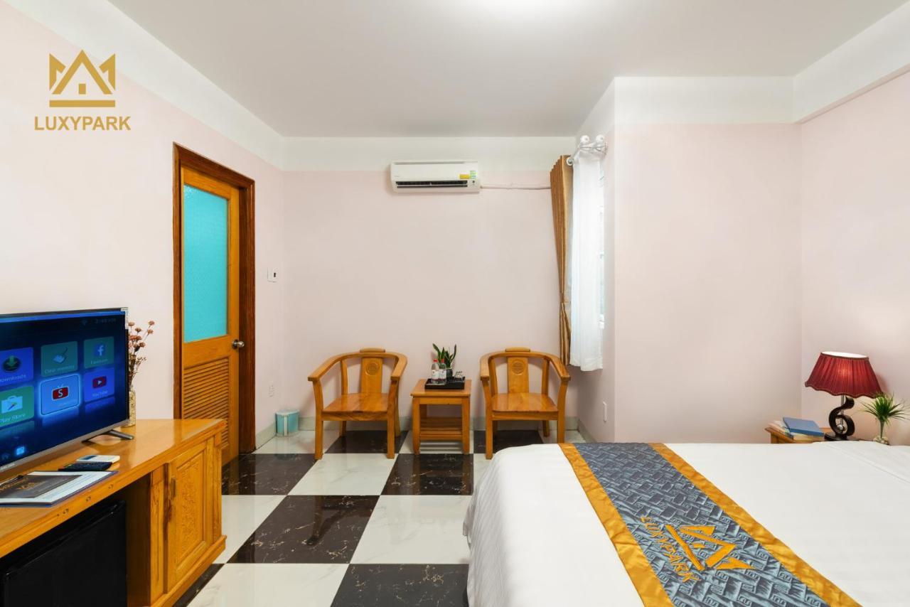 Luxy Park Hotel - Phu Quoc Centre Exterior photo